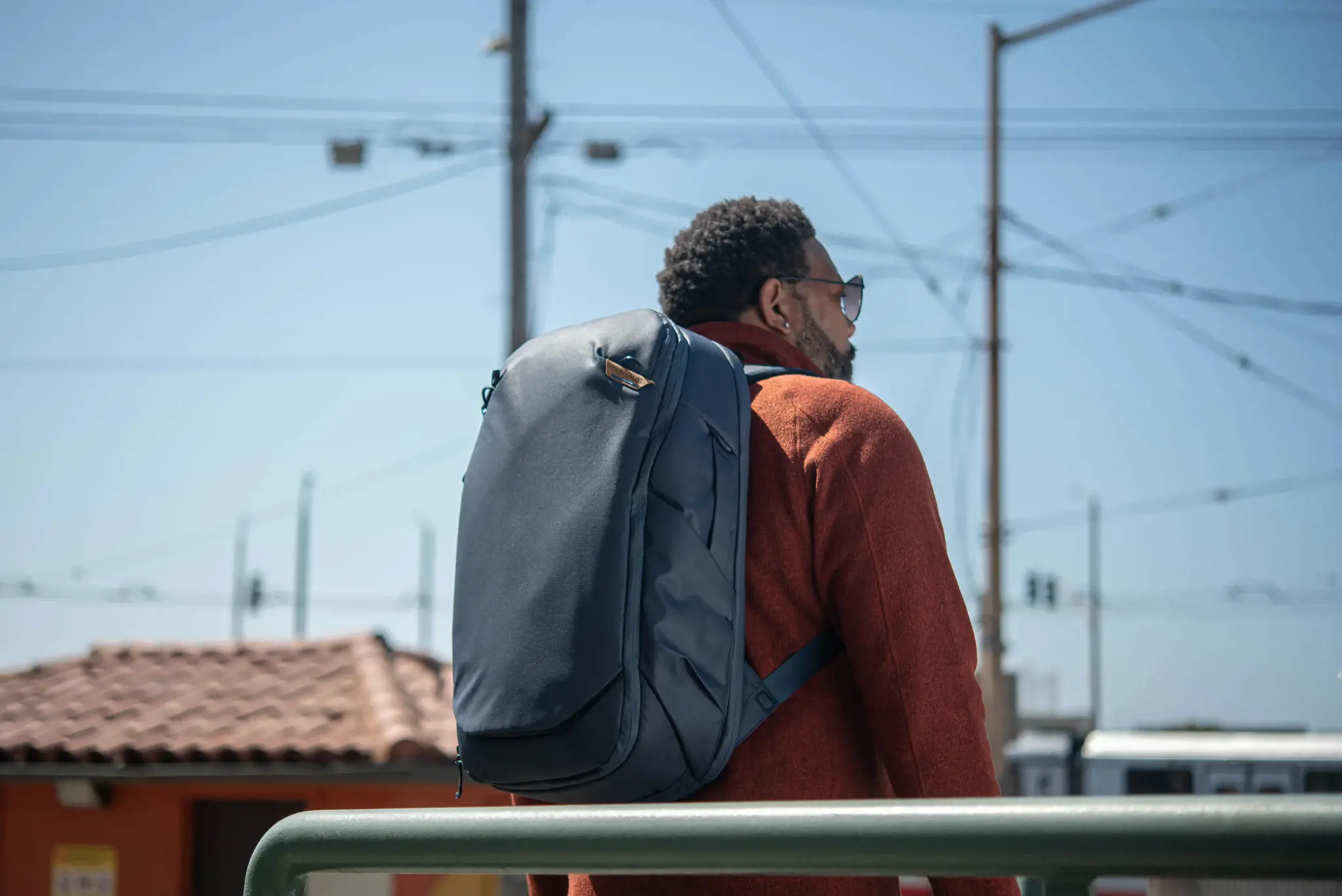 "Peak Design" kelioninė kuprinė 30L, vidurnaktis