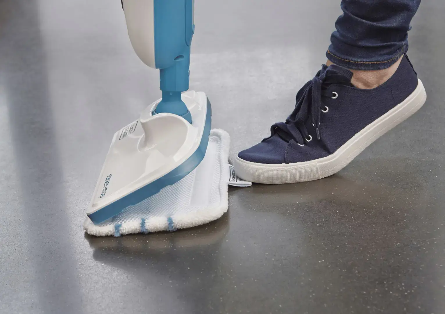 Black & Decker FSM13E1 steam cleaner 0.38 L 1300 W Blue, White