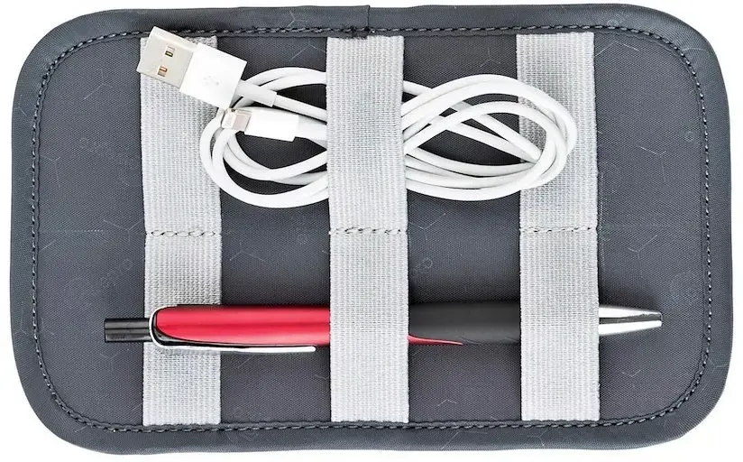 "Lowepro GearUp Pouch Mini" dėklas, tamsiai pilkas