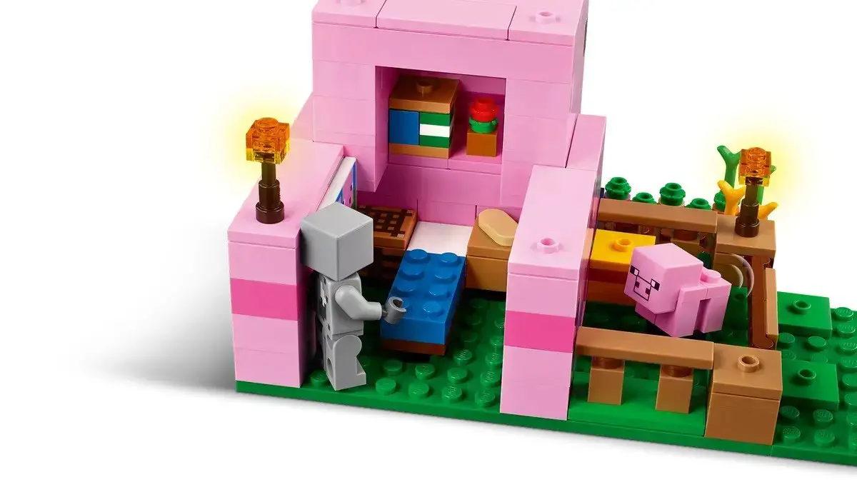 LEGO MINECRAFT 21268 The Baby Pig House