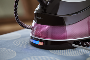 Drabužių garintuvas Philips GC7842/40
