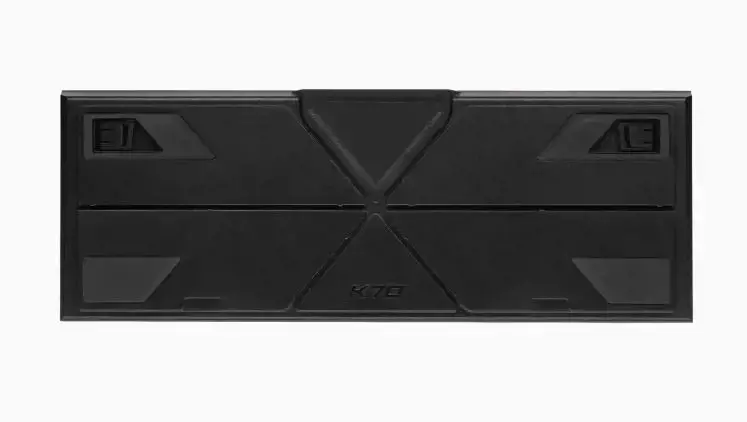 CORSAIR K70 RGB PRO optinė-mechaninė žaidimų klaviatūra su RGB LED apšvietimu CORSAIR OPX juodos spalvos PBT klavišų dangteliai