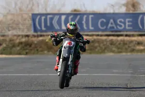 "Canon EOS R7" + RF-S 18-150 mm IS STM, 32,5 MP, 6960 x 4640 taškų, CMOS, 4K Ultra HD, jutiklinis ekranas, juoda