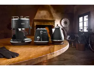 Kavos aparatas DeLonghi 8004399327368, 1100 W, Fully-auto