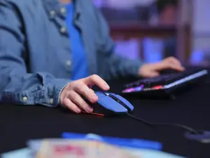 "Trust GXT109B FELOX", dvipusis, A tipo USB, 6400 DPI, mėlynas