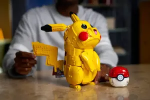 LEGO POKÉMON 72152 Pikachu and Pokéball