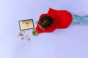 LEGO NINJAGO 71850 Lloyd vs Elemental Monster Spinner