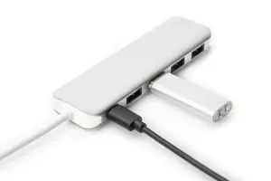 DIGITUS DA-70242-1 DIGITUS HUB 4 prievadų USB 3.0 SuperSpeed su C tipo Power Delivery aliuminiu