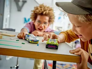 LEGO CITY 60415 POLICE CAR AND MUSCLE CAR CHASE