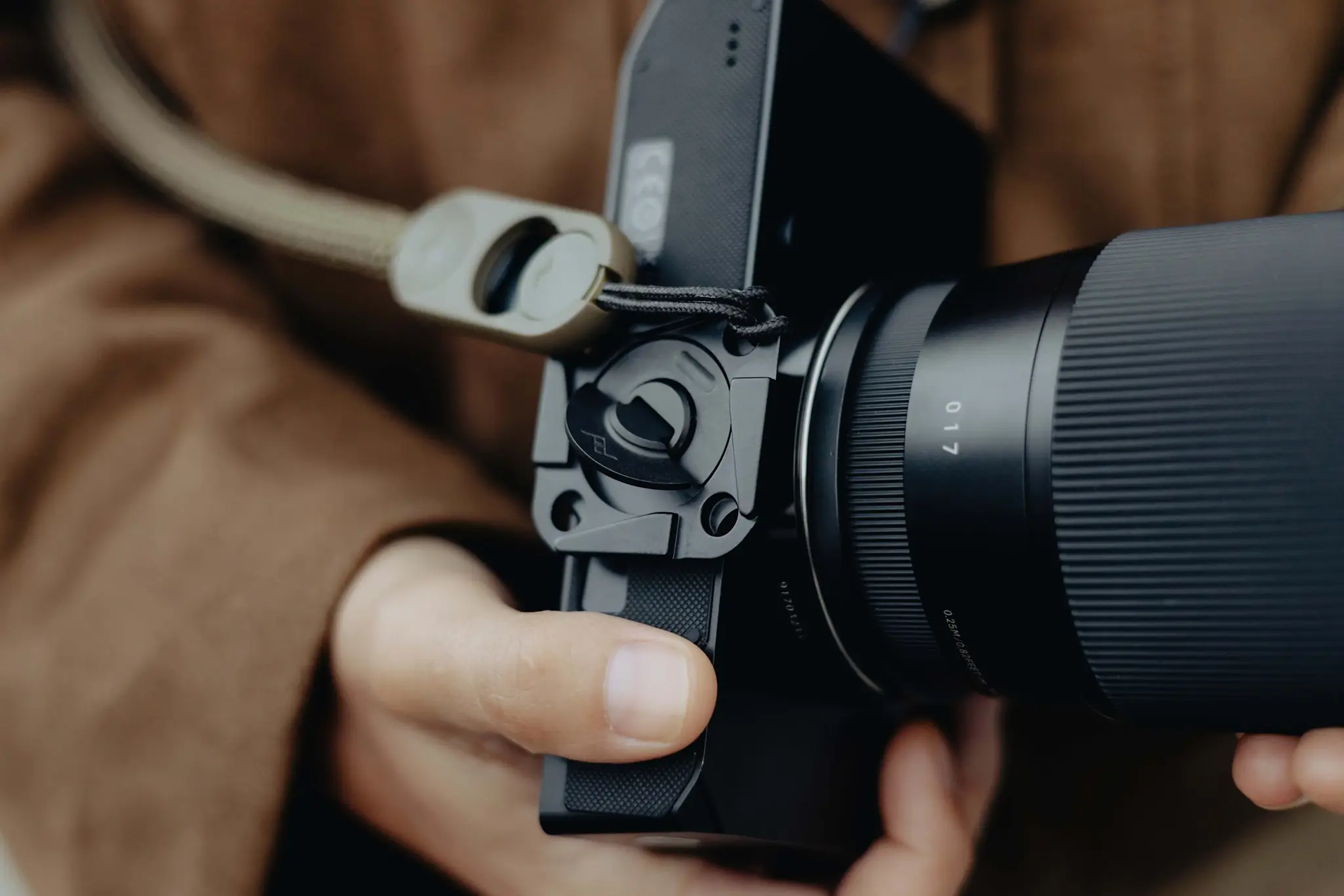 Peak Design Field Plate