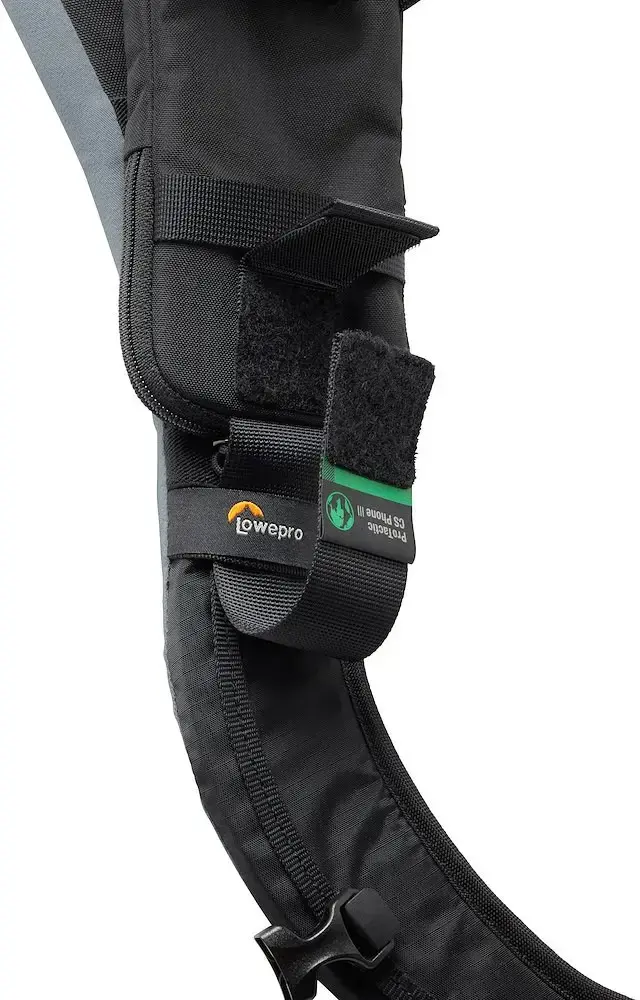 Lowepro case ProTactic CS Phone III