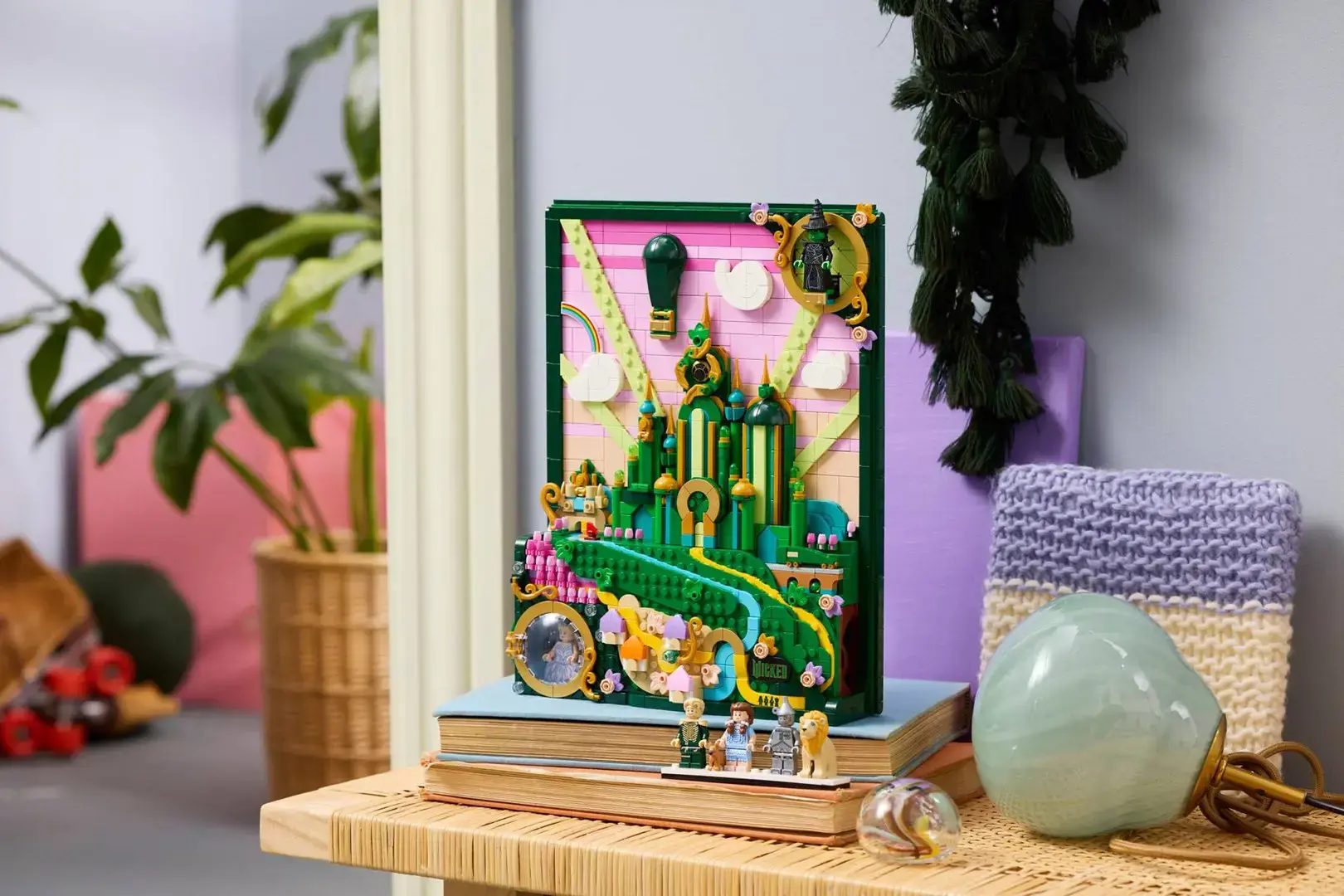 LEGO WICKED 75685 Emerald City Wall Art