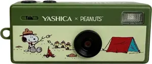 Yashica Funtastic Keychain Camera Snoopy's Summit