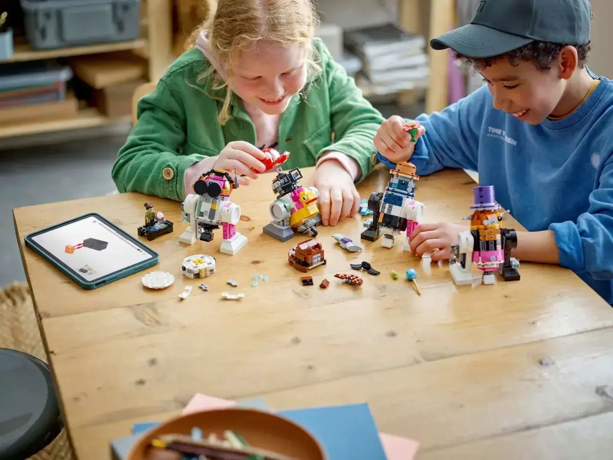 LEGO STAR WARS 75392 Creative Play Droid Builder