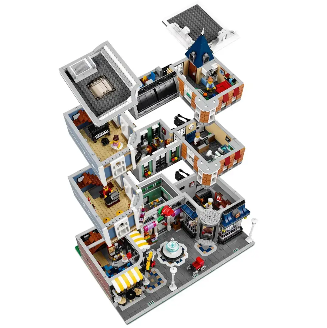 LEGO CREATOR EXPERT 10255 surinkimo aikštelė