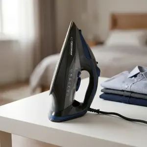 Esperanza EHI012  Steam iron, ceramic soleplate, black, 2600W