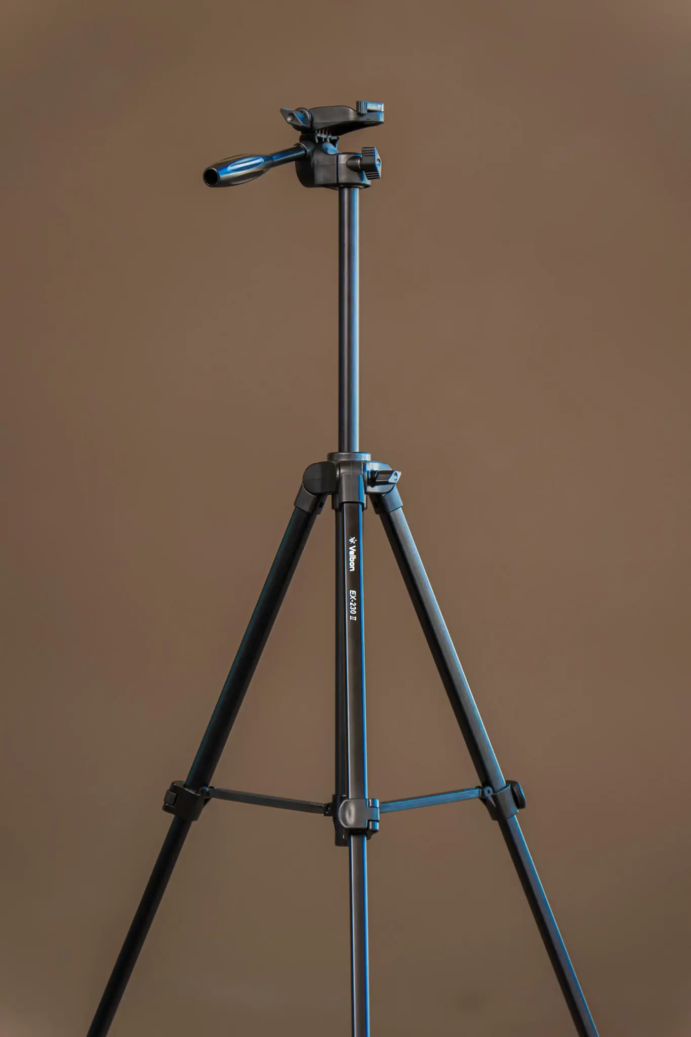 "Velbon" trikojis EX-230 II + telefono laikiklis