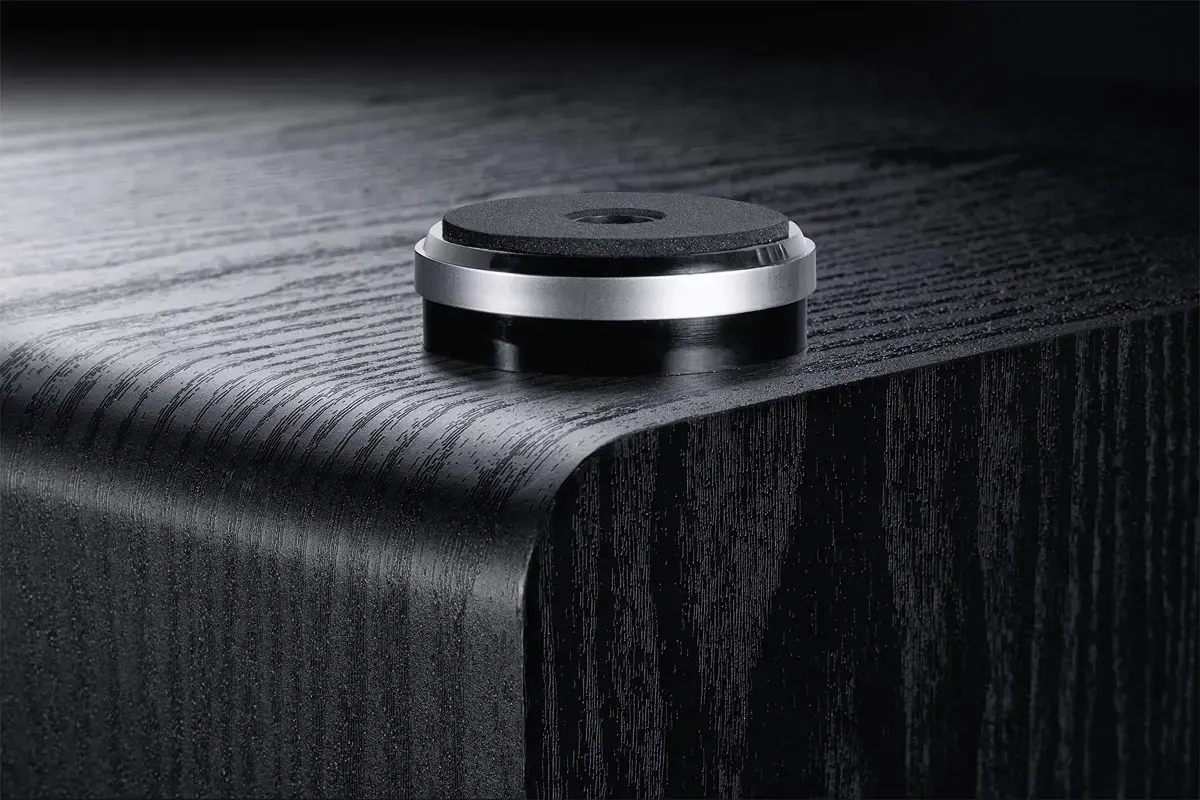 Magnat ALPHA RS12 Black Active subwoofer 120 W