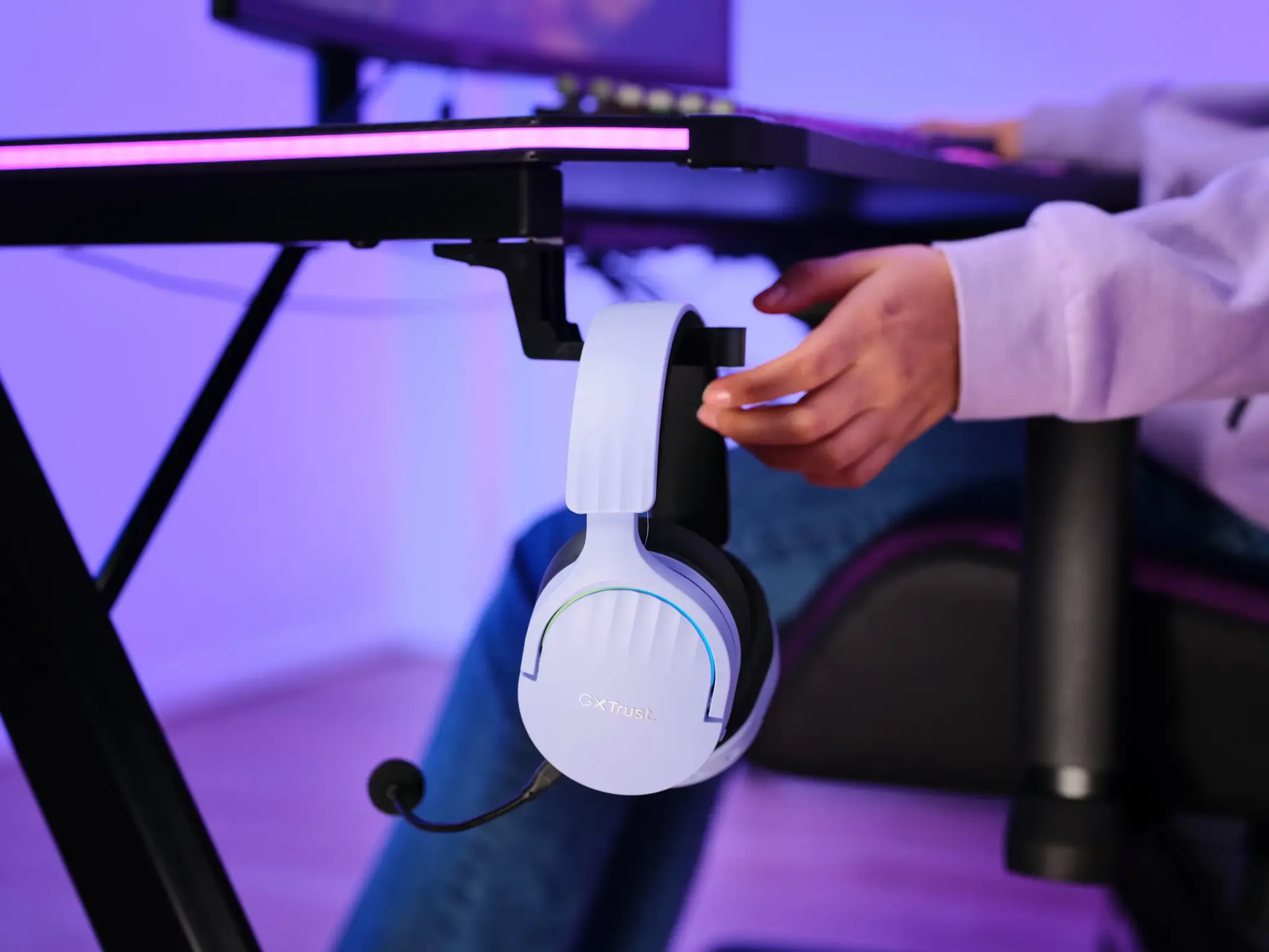 Trust GXT 491P FAYZO, Wired & Wireless, Gaming, 20 - 20000 Hz, 290 g, Headset, Black, Purple