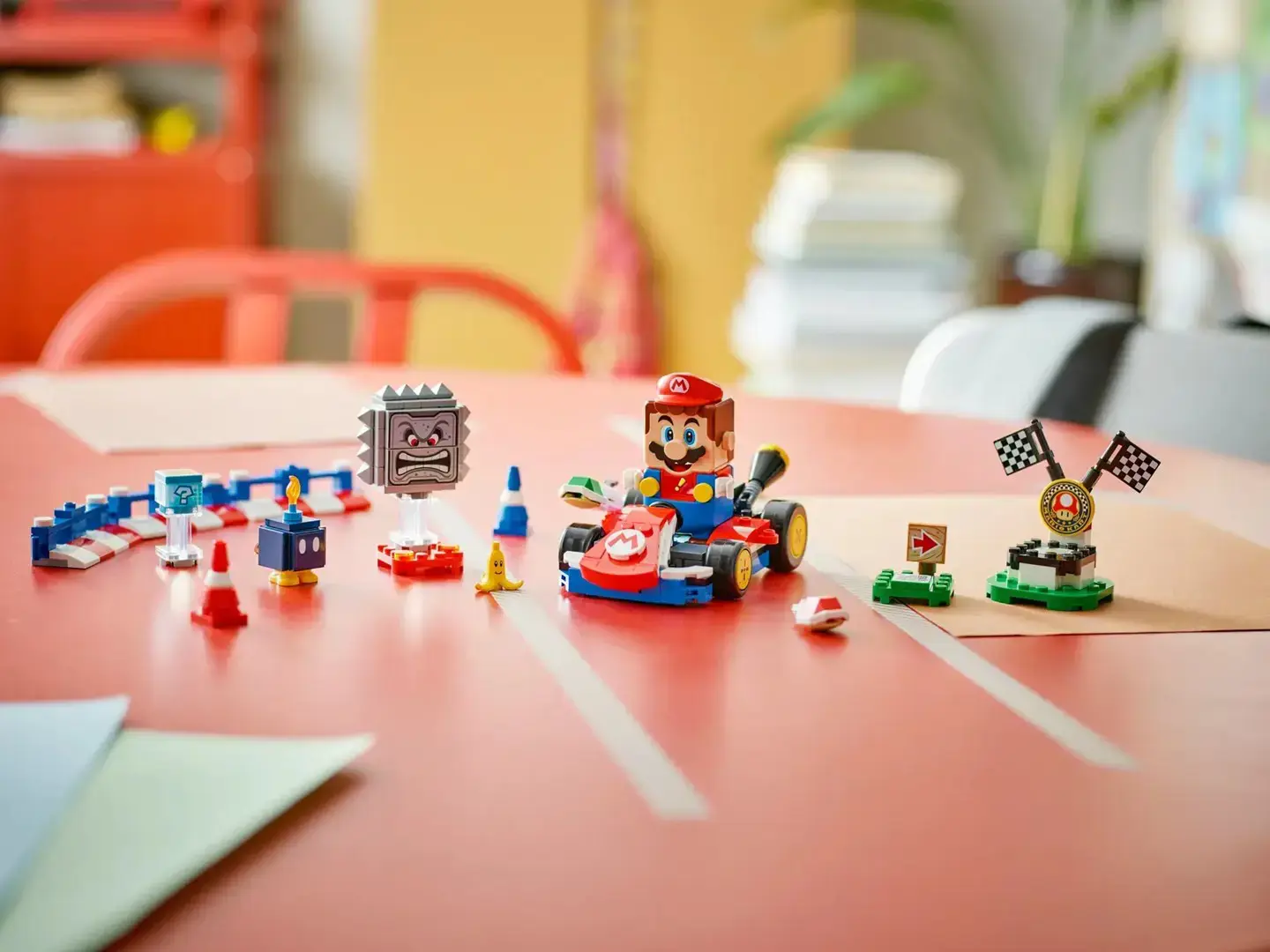LEGO SUPER MARIO 72043 Mario Kart - Interactive LEGO Mario and Standard Kart