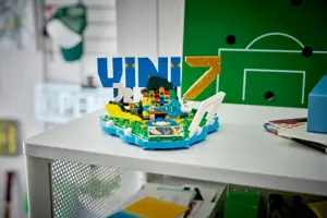 LEGO EDITIONS 43027 Vini Jr. - Football Highlights