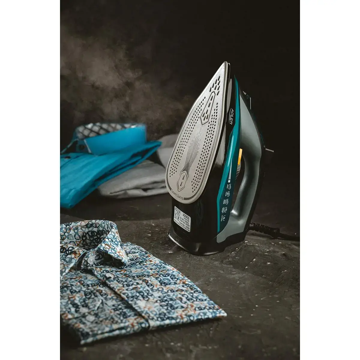 "Adler" AD 5032 lygintuvas Sausas lygintuvas Keraminis padas Juodas, mėlynas, pilkas 2400 W