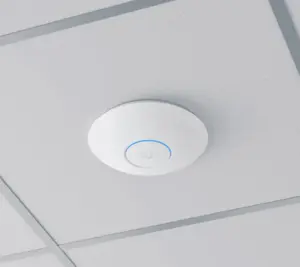 "Ubiquiti Unifi U7 Pro WiFi 7" triradijo su 6 GHz dažniu "Ubiquiti