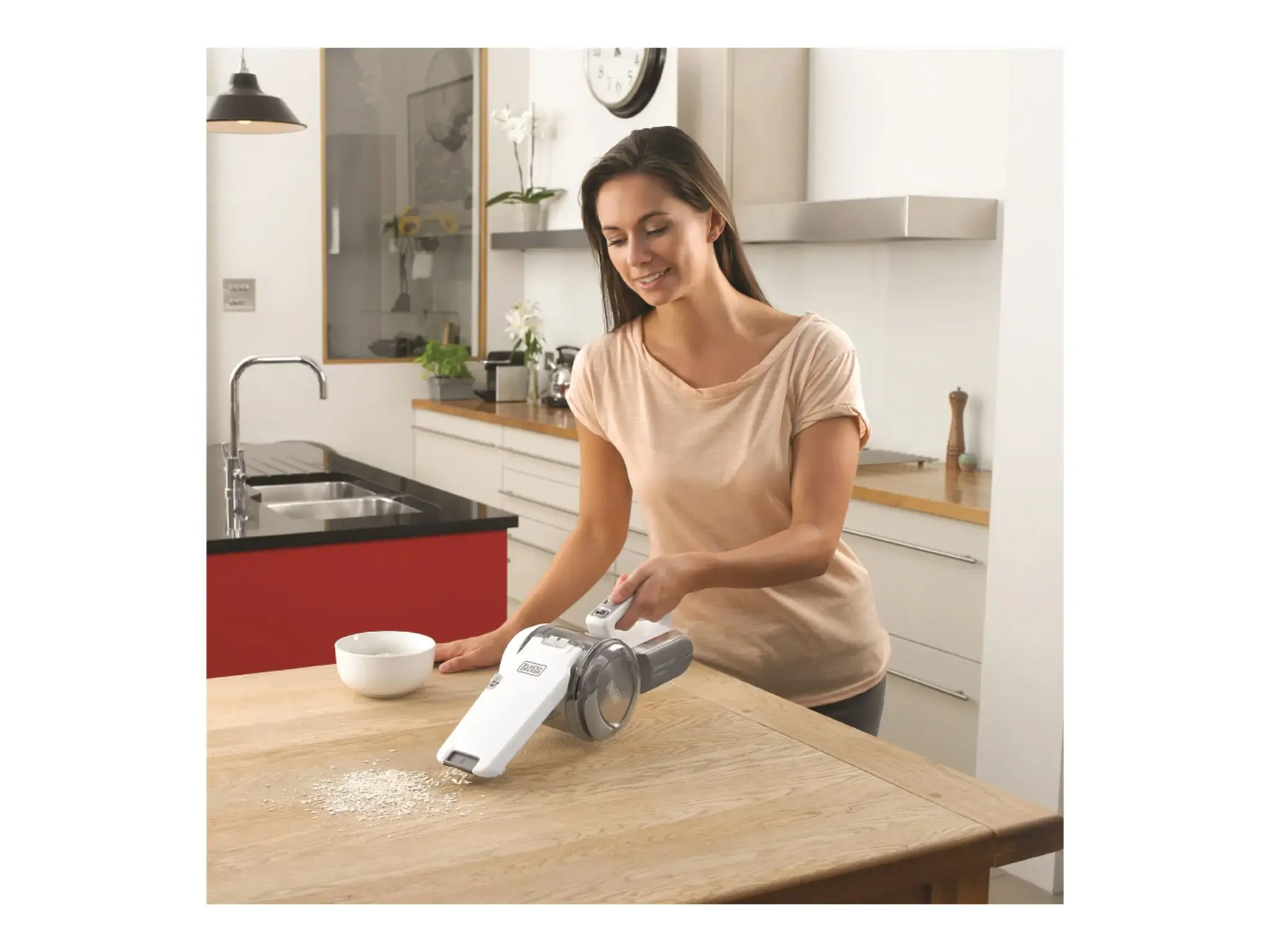 "Black &amp; Decker" PV1820L rankinis dulkių siurblys "Chrome" be maišelio