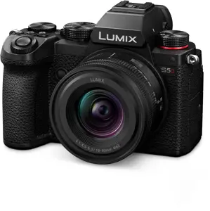 Panasonic Lumix DC-S5D + 18-40mm