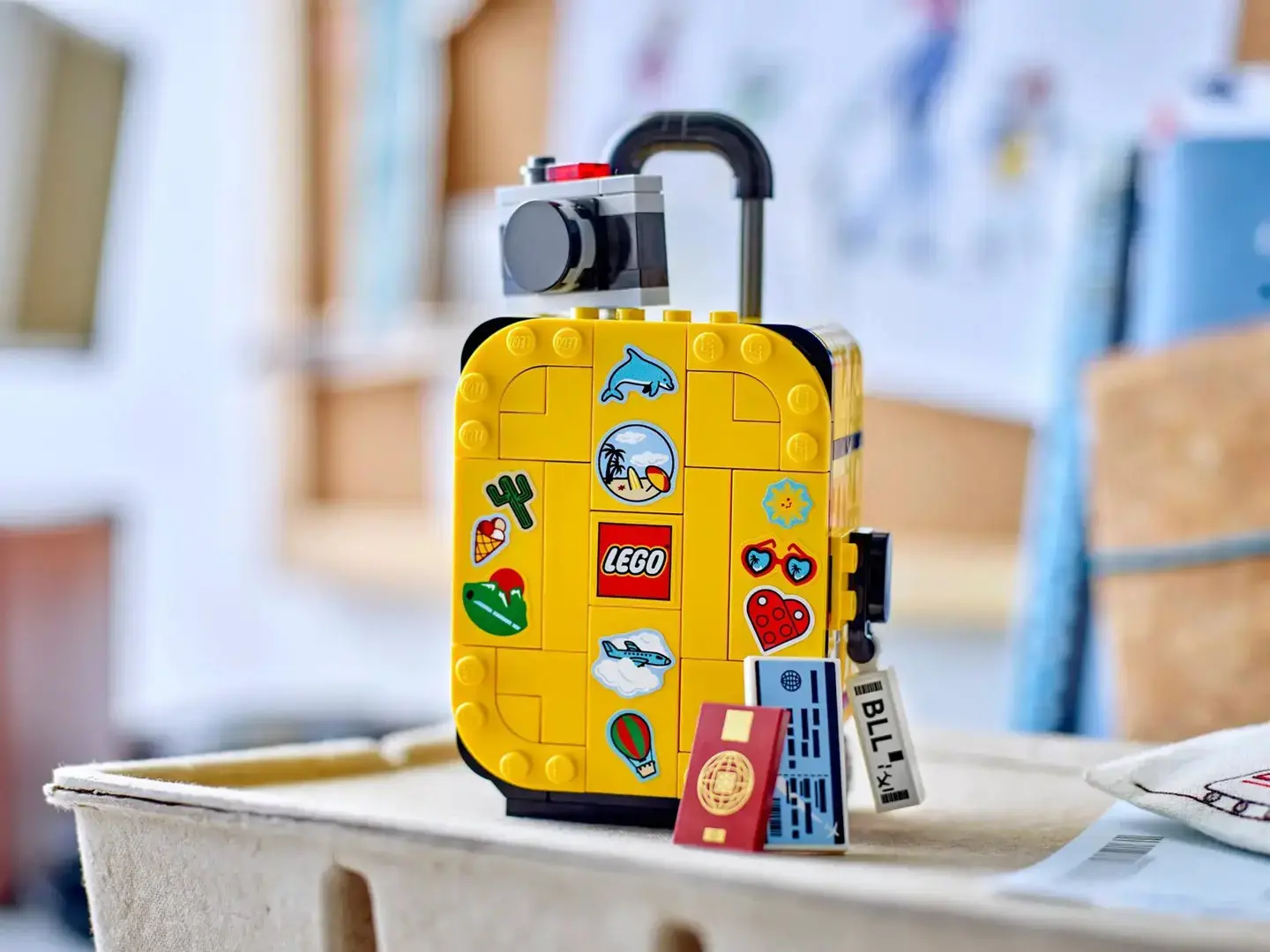 LEGO 40817 Yellow Travel Suitcase