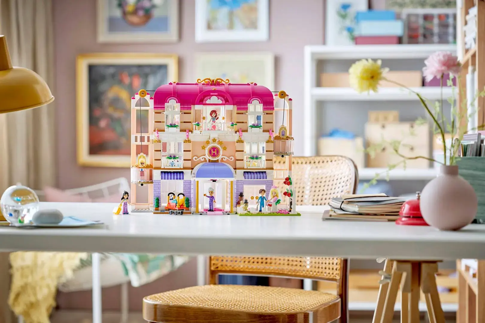 LEGO FRIENDS 42704 Heartlake City Grand Hotel