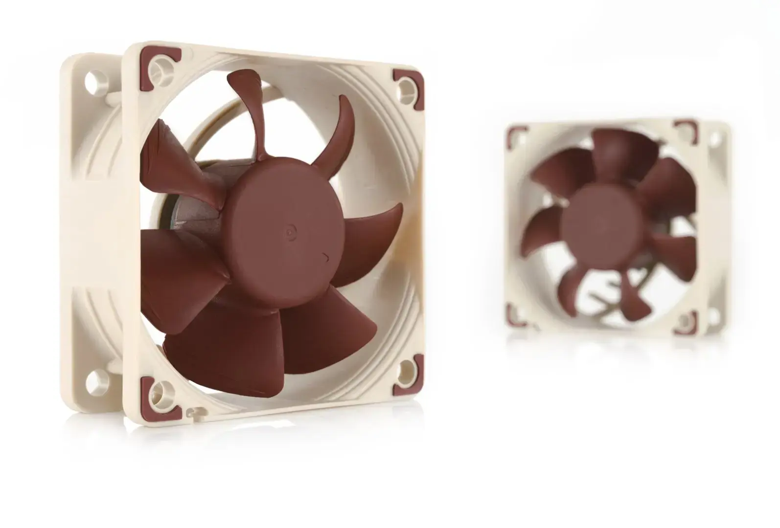 Noctua NF-A6x25 5V PWM Computer case Fan 6 cm Beige