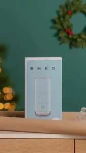 Smeg MFF02BLEU Automatic milk frother/warmer Black