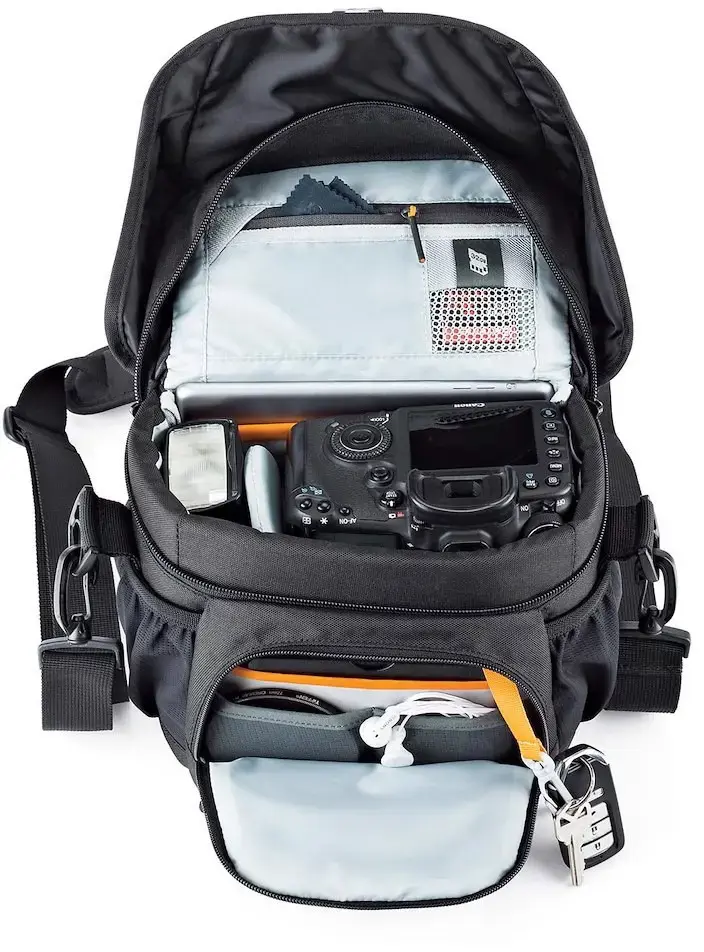 Lowepro fotoaparato krepšys Nova 160 AW II, juodas