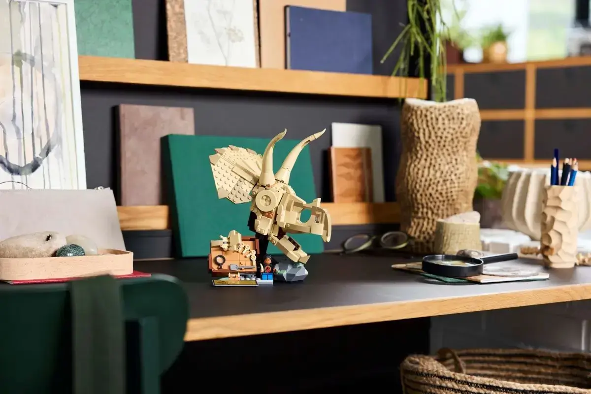 LEGO JURASSIC WORLD 76969 Dinosaur Fossils: Triceratops Skull