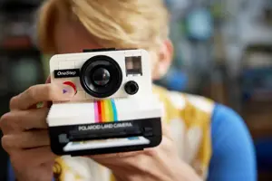 LEGO IDEAS 21345 POLAROID ONESTEP SX-70 CAMERA