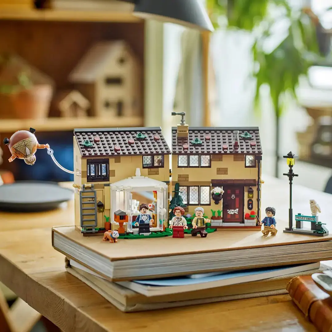 LEGO HARRY POTTER 76451 Privet Drive: Aunt Marge's Visit