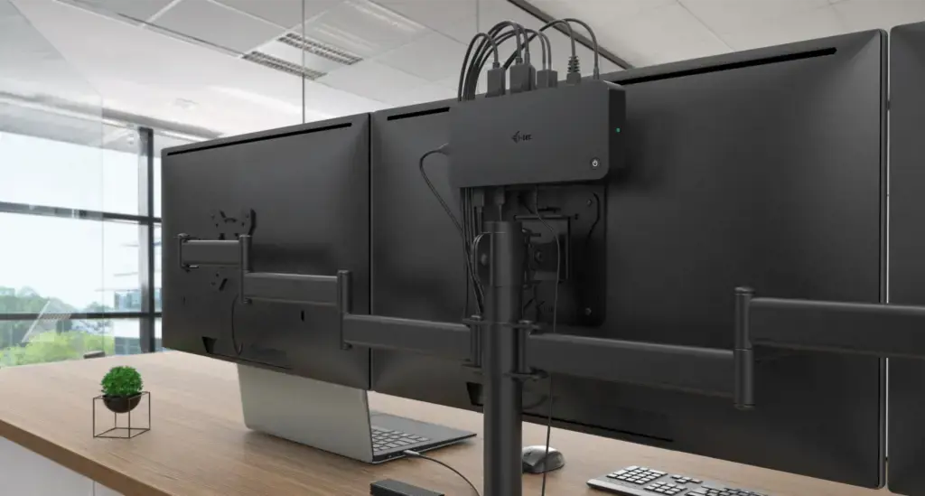 I-TEC USB 3.0 / USB-C / "Thunderbolt" 3x 4K doko stotelė + 100 W maitinimo šaltinis