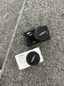 Yashica City 200, black