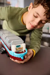 LEGO 40955 Maersk Dual-Fuel Container Vessel