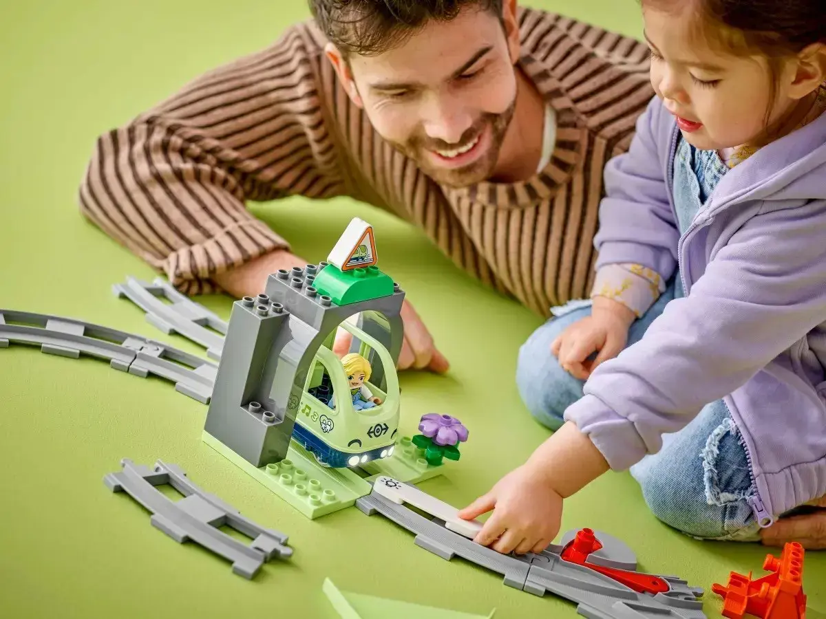 LEGO DUPLO 10425 Train Tunnel and Tracks - Expansion Set