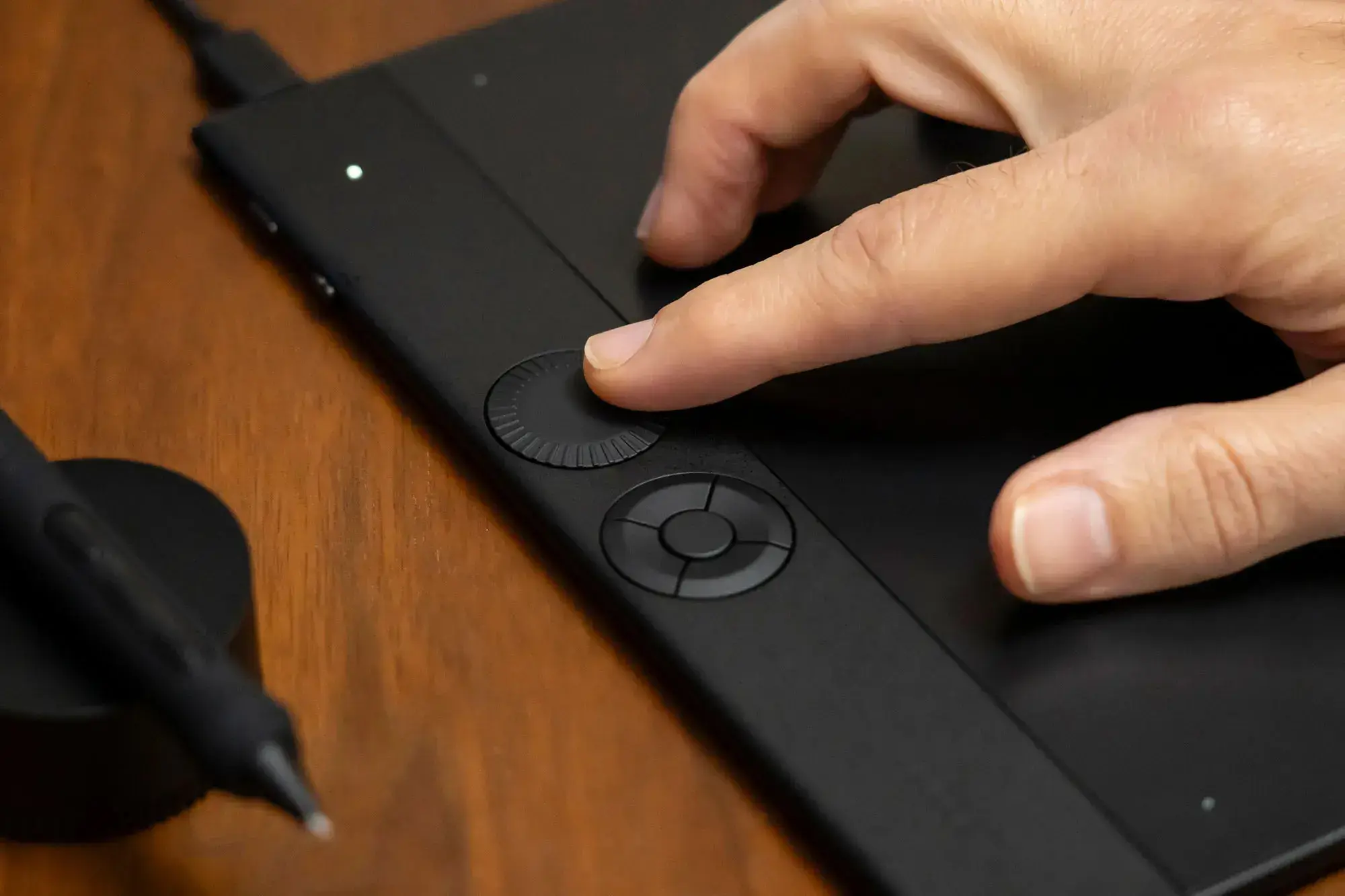 Wacom graphics tablet Intuos Pro S (2025)