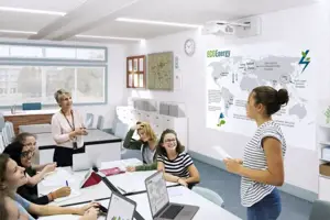 "Epson EB-770Fi", 4100 ANSI liumenų, 3LCD, 1080p (1920x1080), 2500000:1, 16:9, 1524-2540 mm (60-100")