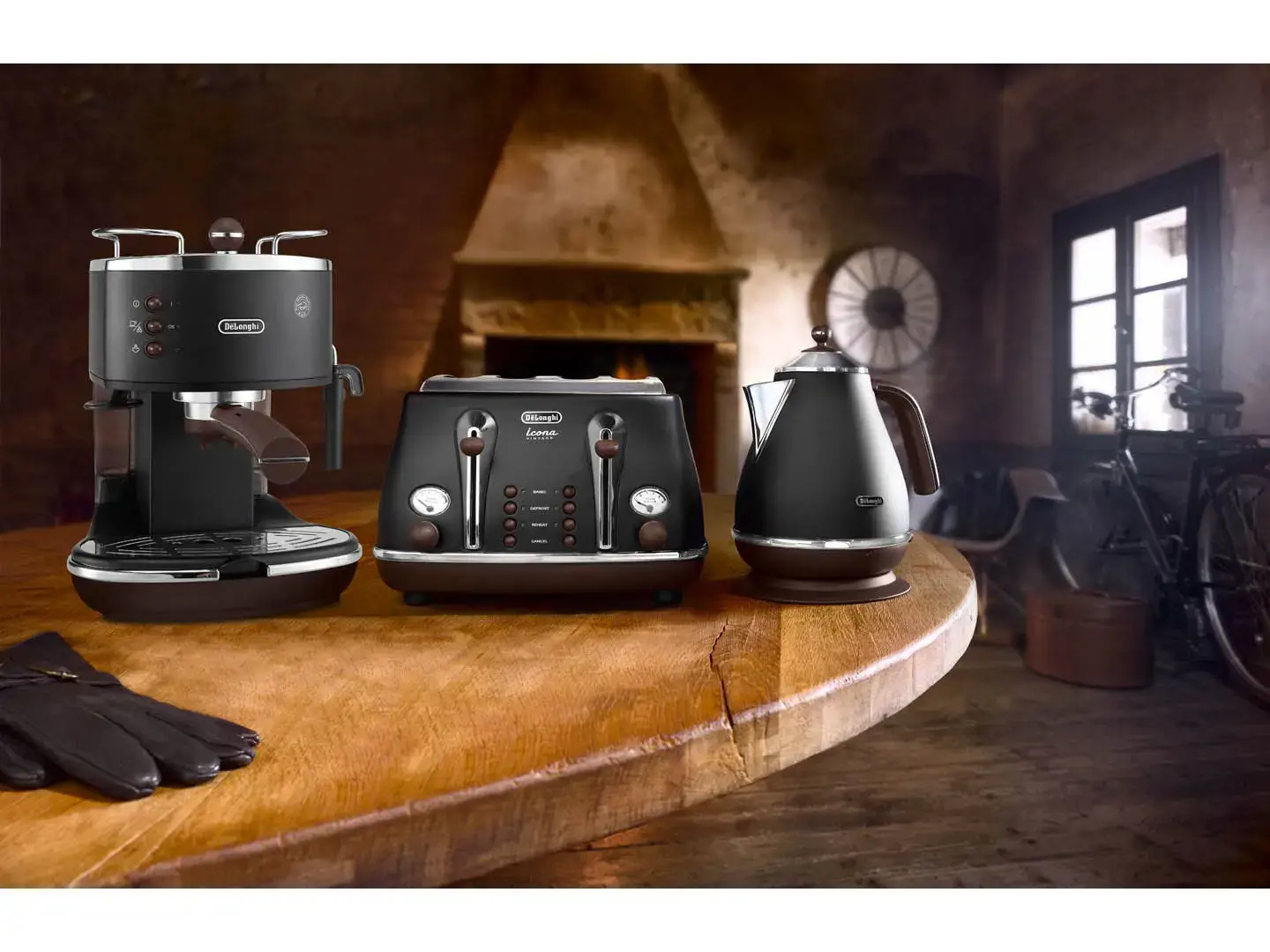 Kavos aparatas DeLonghi 8004399327368, 1100 W, Fully-auto