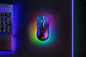 RAZER Cobra Pro pelė