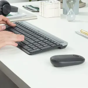 "LOGITECH Slim Wireless Keyboard and Mouse Combo MK470" - GRAPHITE - JAV - INTNL - INTNL