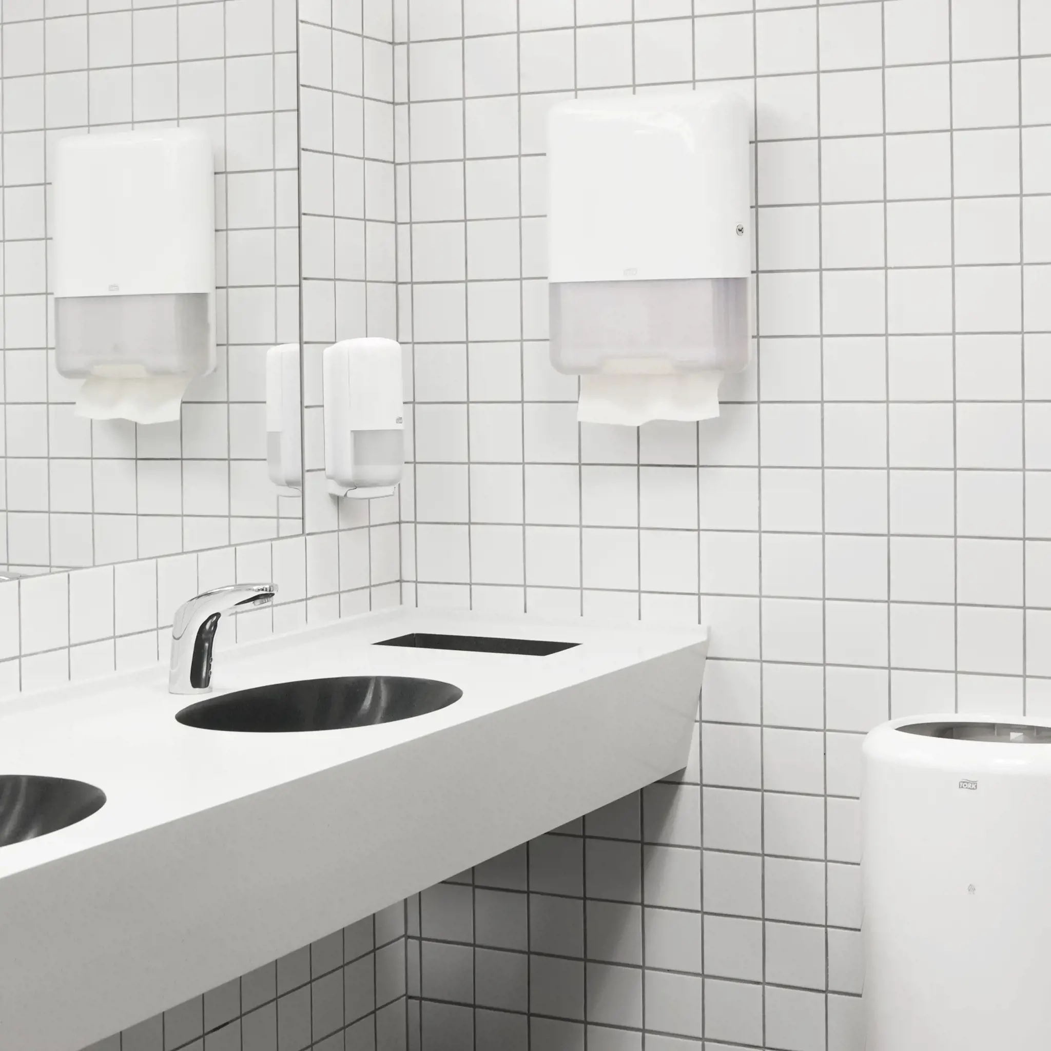 Rankų valymo servetėlės TORK Soft Singlefold H3, 290143, 2 sl., 250 serv., 23 x 22,6 cm, balta sp.