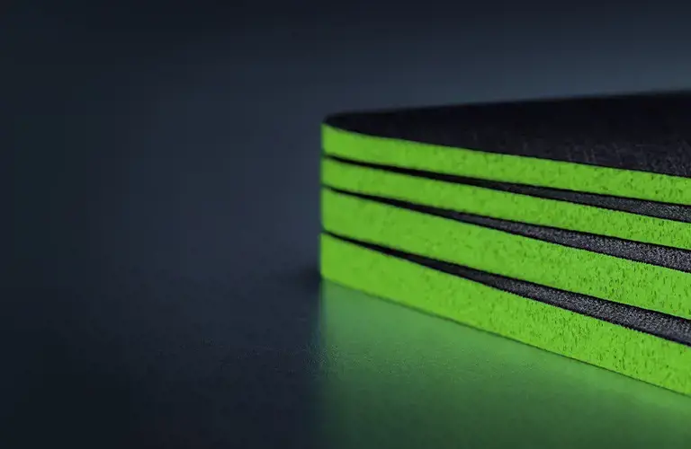 RAZER Gigantus V2 Medium padas