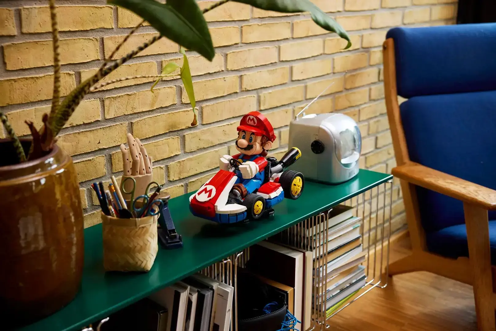 LEGO SUPER MARIO 72037 Mario Kart - Mario and Standard Kart