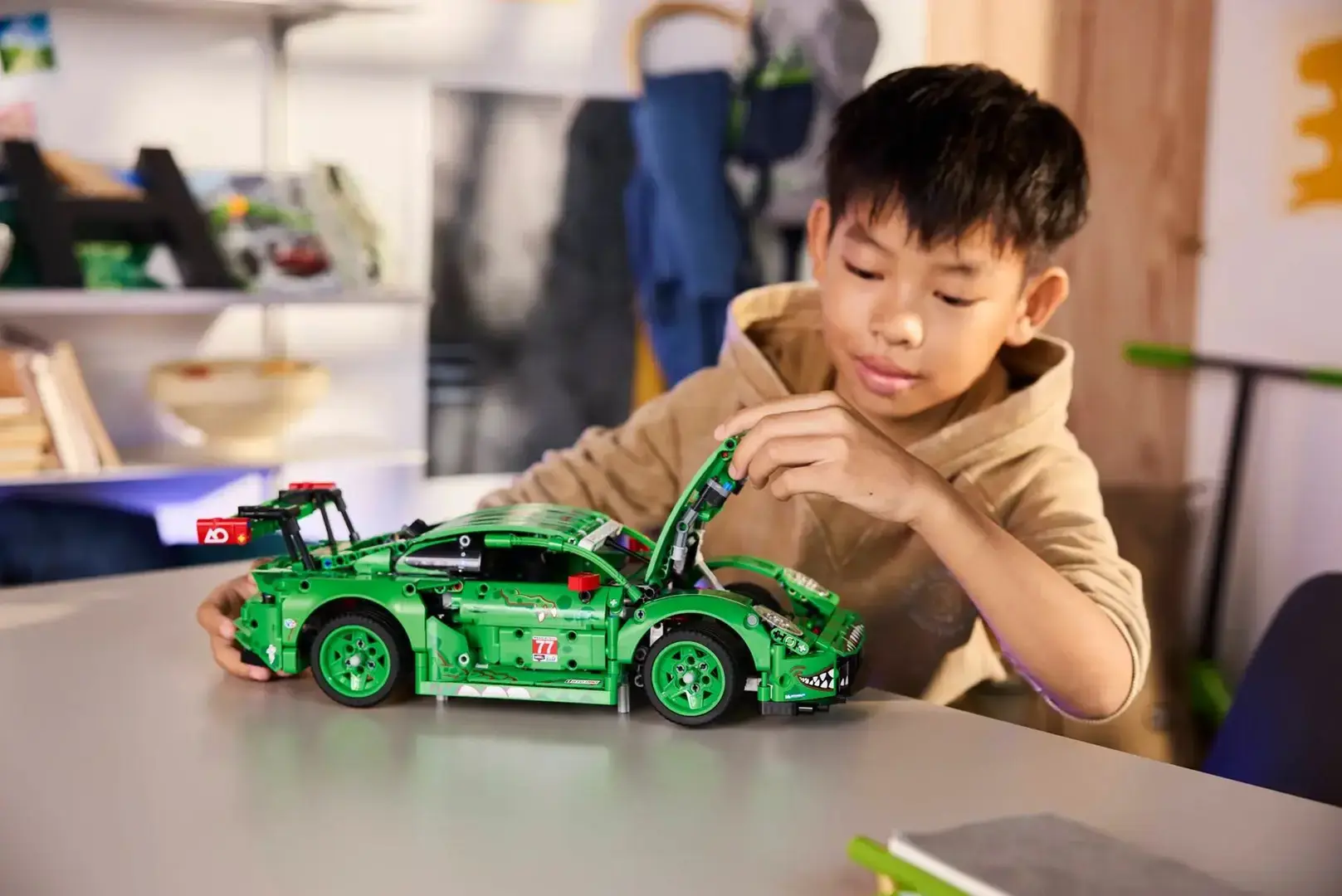LEGO TECHNIC 42224 Porsche 911 GT3 R REXY AO Racing Car